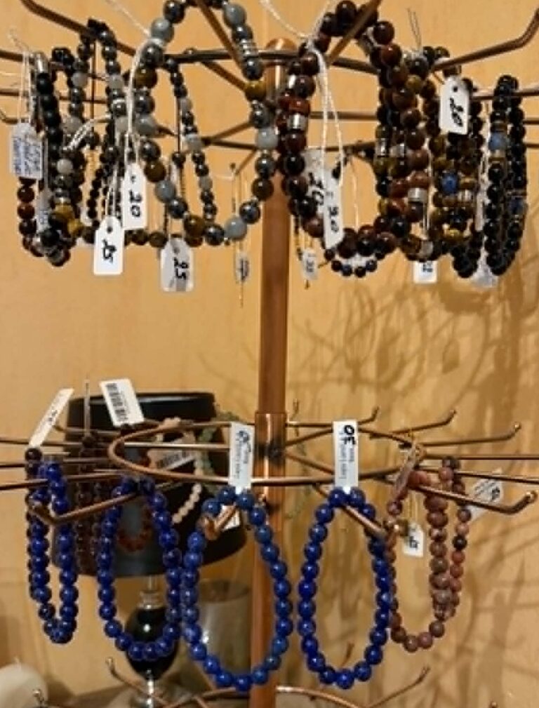 bracelets en pierres naturelles en vente à la boutique de lithothérapie Magnétis'Dom
