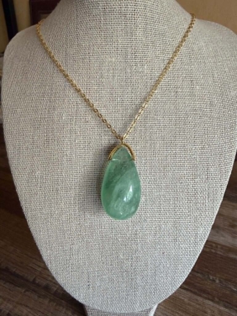 Pendentif en fluorine verte